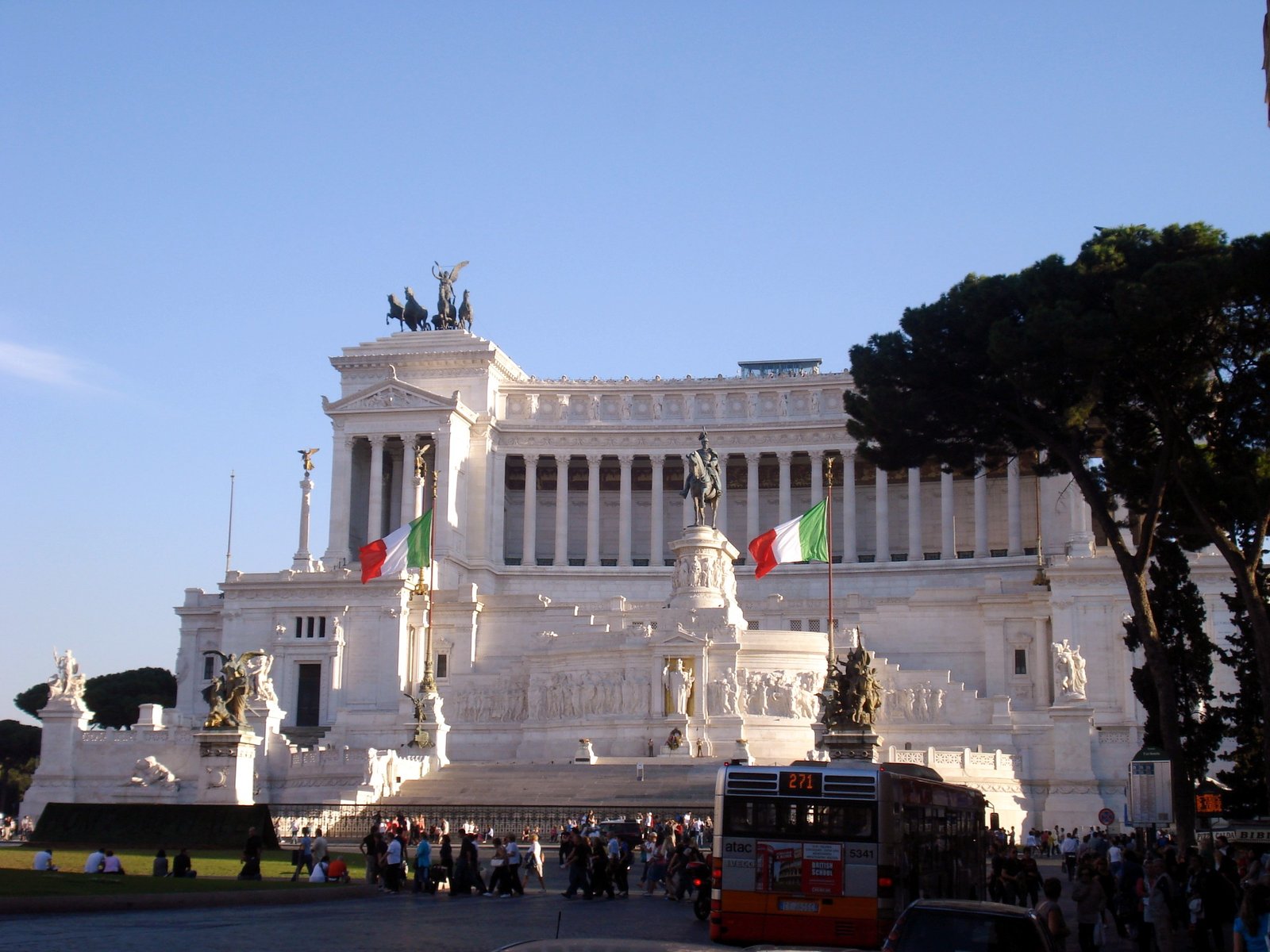 Victor Emmanuel Monument in Rome, Italy is one of our 17 amazing sites to check out when in Rome. Made of white marble is an amazing building.