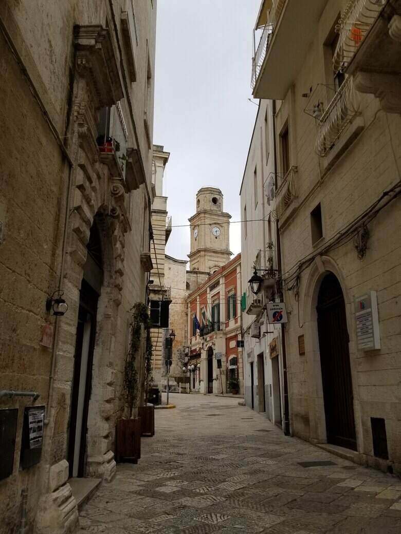 the charming streets of Monopoli