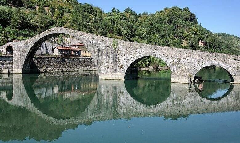 Devil's Bridge in Borgo a Mozzano - ouritalianjourney.com