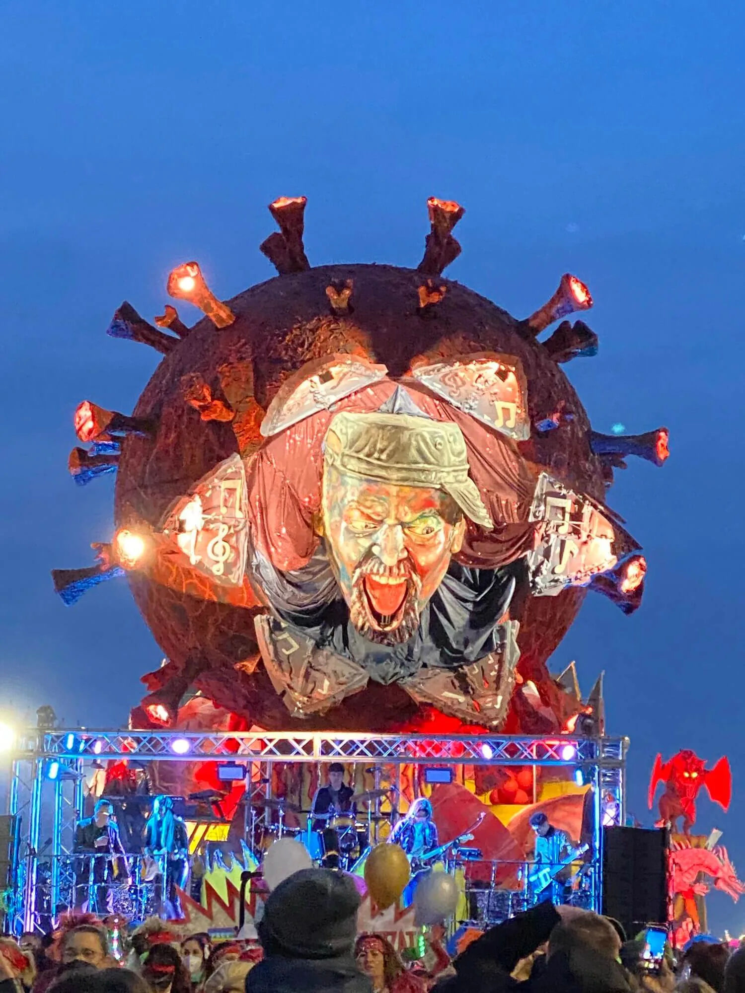 Carnival of Viareggio, page 143