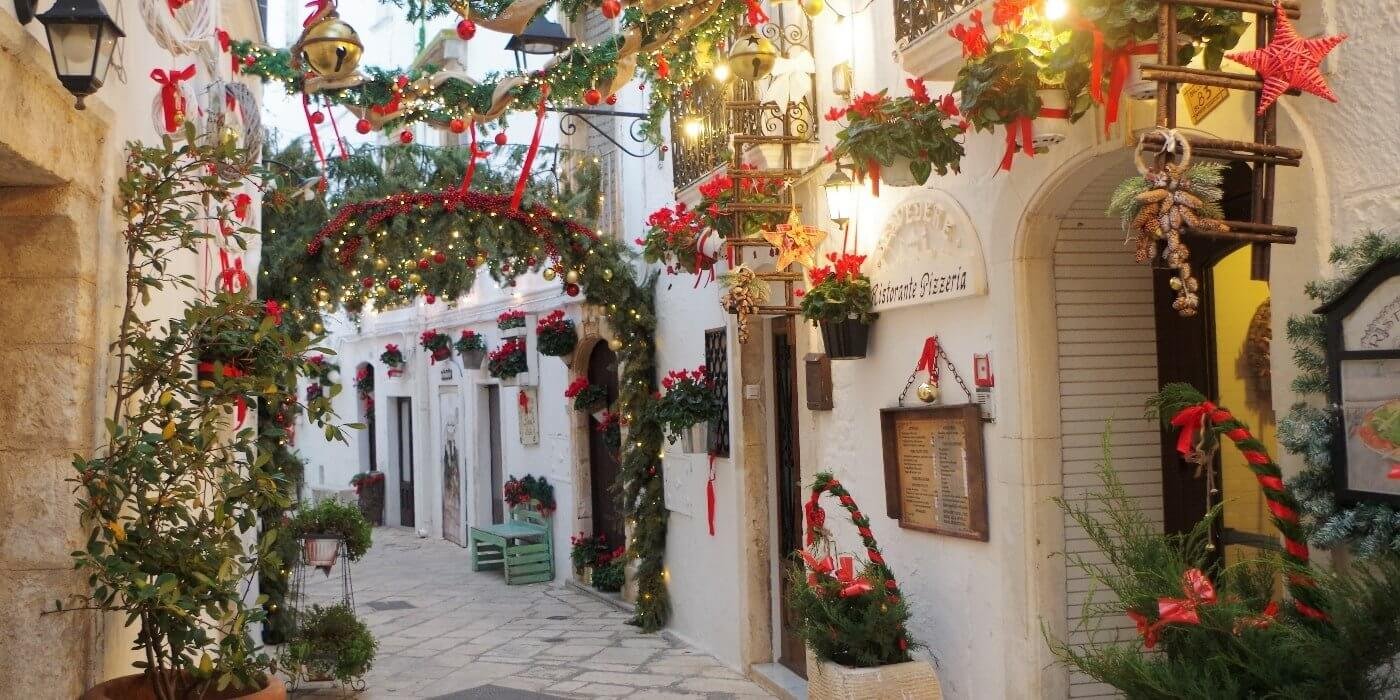 Best Christmas Markets in Italy by region. ouritalianjourney.com