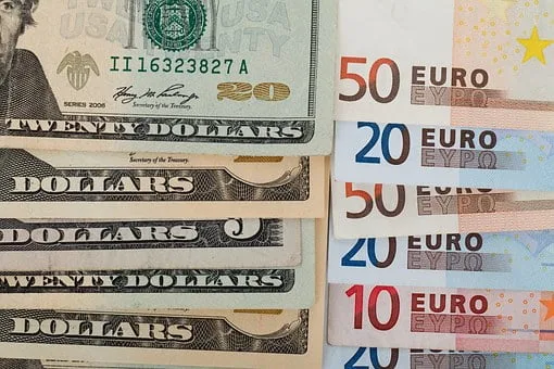 USD & Euro - Italian bank accounts - ouritalianjourney.com